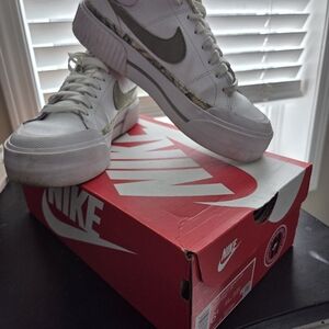 Nike White and Gray Sneakers